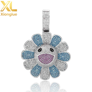 Collares con Colgante de Girasol Multicolor, Estilo Hip Hop, Unisex, Resistentes al Deslustre, Chapados en Oro de 18K, con Circonitas Incrustadas - Product Image 1