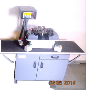 Máquina Automática de Prueba de Rodillos de Engranajes de Dos Estaciones con Pantalla LCD, Identificación Electrónica de Engranajes, Garantía de 1 Año - Product Image 1