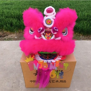 Accessoires de danse du lion de la culture traditionnelle chinoise avec plusieurs couleurs au choix parmi des têtes de lion en laine de haute qualité - Product Image 2