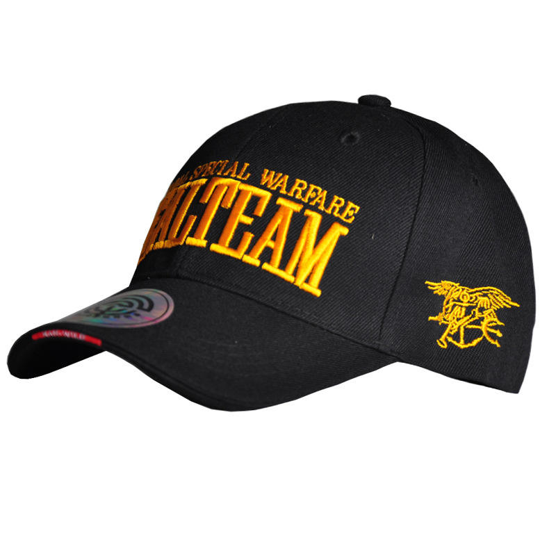 Seal horizontal letter baseball cap - black