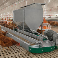 Système d'alimentation en chaîne entièrement automatique pour l'élevage au sol des poulets de chair, équipement de distribution uniforme des aliments pour une réduction de la main-d'œuvre