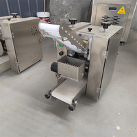Petite peau ronde carrée gyoza empanada faisant la machine d'emballage de pâte de boulette