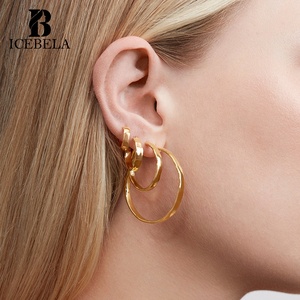 Pendientes coreanos minimalistas de Plata de Ley 925 personalizados al por mayor, joyería fina de diseñador, pendientes Huggie ondulados de sirena Muse para niñas - Product Image 4