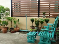 Moderne Duurzame Aluminium Paalomheining Anti-Klim Horizontale Lamellen Privacy Groene Tuin Park Decoratieve Trellis Gate Wpc Frame Warmte