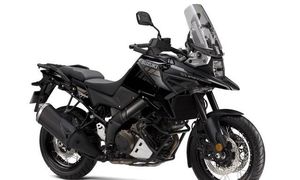 <span class=keywords><strong>Moto</strong></span> d'<span class=keywords><strong>occasion</strong></span> ADV de marque japonaise 1050XT noire modèle 2024 13000 km Japon - Product Image 1