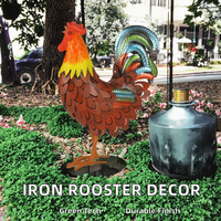 Gallo de hierro Decoración de metal tridimensional Última explosión para exteriores para patio Estación independiente Adorno de jardín rústico