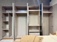 Ensemble de chambre à coucher moderne haut de gamme en MDF avec lit, tables de chevet, coiffeuse et armoire