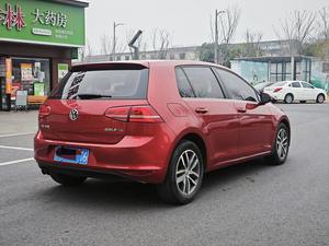 Volkswagen Golf 230TSI Automatique Luxe Icône 2016 – Berline Compacte Turbo & Toit Ouvrant, Bien Équipée & Amusante - Product Image 6