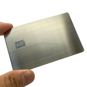 Carte bancaire <span class=keywords><strong>de</strong></span> crédit noire en laiton <span class=keywords><strong>de</strong></span> logo gravé au laser <span class=keywords><strong>populaire</strong></span> avec fond doré - Product Image 6
