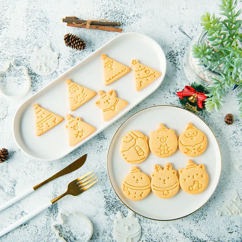 Saffraan Schattige Santa Reinderr Kerst Cookie Cutter Set Cookie Tools Plastic Fondant Embosser Stempel Snijders Set
