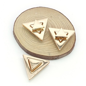 Hình Dạng Tam Giác Kẽm Hợp Kim Kim Loại Lật Khóa <span class=keywords><strong>Clasp</strong></span> Lần Lượt Lần Lượt Khóa Cho Túi Xách Khóa - Product Image 4