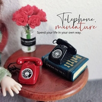 Téléphone fixe miniature en métal 1:12 pour maison de poupée, accessoire de jeu de scène alimentaire, modèle classique