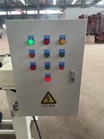 Petit filtre-presse avec pompe d'alimentation installée