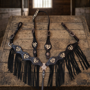 2025 Cheetah Hearts Silla de montar de seguridad para caballo de cuero genuino estilo Western, diseño duradero, collarín de pecho y flecos para equitación - Product Image 3
