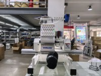 Machine à broder informatisée à tête unique WD-1201 500X800 pour broderie plate et sur vêtements avec fonction casquette