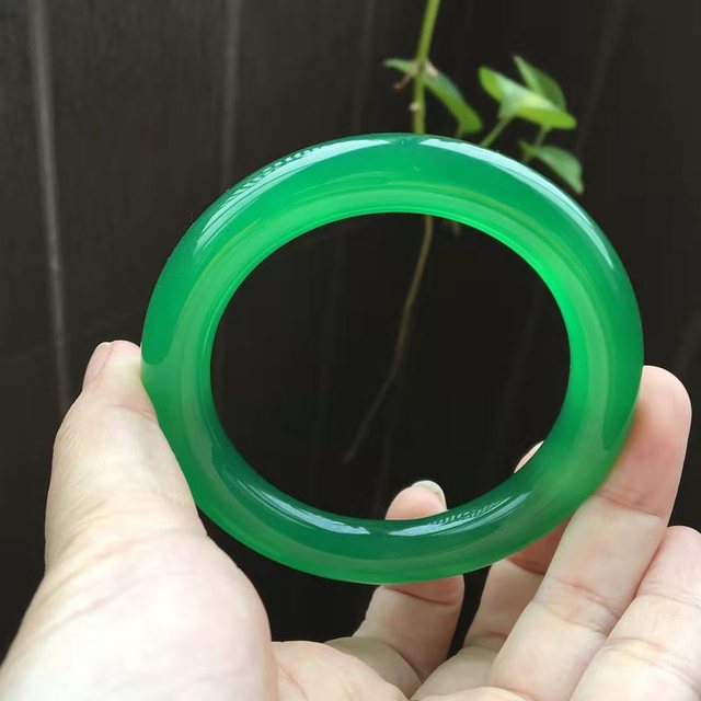 Factory Direct Supply Jade Bangle Bracelet for Men and Women in Sterling Silver