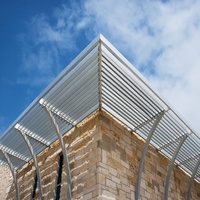 Pare-soleil extérieur en alliage d'aluminium de conception moderne sur mesure pour les espaces extérieurs verticaux et horizontaux
