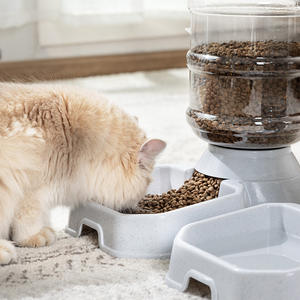 Bouteille d'eau et distributeur de nourriture pour animaux de compagnie, grande capacité 3,8 L, portable, moderne, en plastique, automatique, étanche, avec fonction d'auto-dosage - Product Image 5