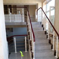 Balustrades en treillis métallique en acier au carbone au design moderne - Résistantes à la rouille, tailles personnalisables pour villas, appartements, hôtels, escaliers Mehonor