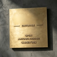 Placa de Metal de Latón Grabada Personalizada, Placa de Identificación Grabada con Láser, Resistente al Agua IP65 y con Soporte de Pared