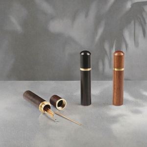 Porte-cure-dents de poche personnalisable avec logo, étui en bois portable de haute qualité pour les voyages d'affaires - Product Image 3
