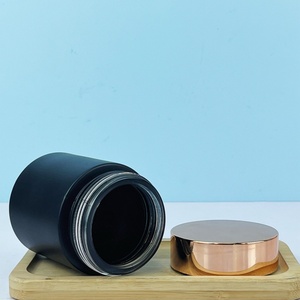 Tarro de Crema Redondo de Vidrio Esmerilado Negro/Blanco de Lujo de 200g, Baja Transparencia, con Tapa Dorada/Plateada - Product Image 3