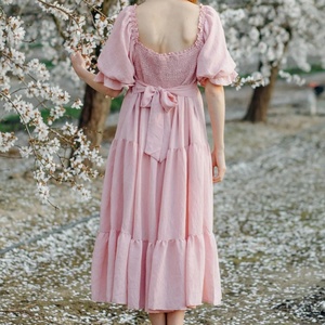 เดรสยาวลำลองน่ารักสไตล์ชายหาด แขนพอง คอเหลี่ยม ทรงเอไลน์ ผ้าพลิ้ว แต่งสม็อค ขายส่งแบบใหม่ - Product Image 2