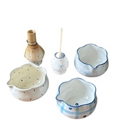 Nouveau bol à matcha artisanal Lelyi Ins en forme de pétale, exquis bol à matcha en céramique peint à la main, ensemble fouet à thé