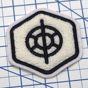 Patch brodé 3D personnalisé original en gros avec logo en relief sur tissu en dentelle - Product Image 2