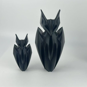 Modelli di Pipistrelli Stampati in 3D in Bianco e Nero per Ornamenti di Laurea, Condoglianze, Battesimo - Design Moderno di Metà Secolo - Product Image 5