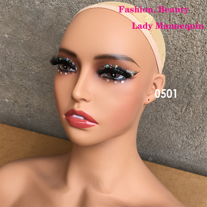 Maniquí de busto femenino afroamericano realista con soporte de plástico PP y PVC para exhibición de pelucas - Product Image 2