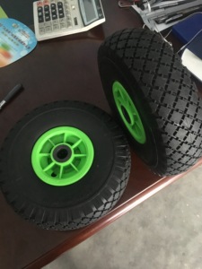 Nuevas ruedas de espuma de poliuretano macizo antipinchazos de 3.00-4 (260x75mm) para carretillas de mano, carros y carretillas de mano con ruedas. - Product Image 6