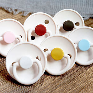 Sucette Bébé en Silicone Sans BPA de Qualité Alimentaire avec Poignée, Débit Variable, pour Apaiser et Aider au Sommeil, 0-12 Mois, Vente en Gros - Product Image 3