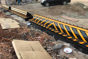 Barriera Elettrica Ribaltabile, Macchina per Recinzioni Stradali Personalizzabile, Barriera Anti-collisione per Veicoli - Product Image 5