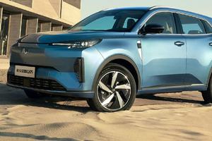 2024 véhicules de luxe aux nouvelles énergies Changan NEVO Q05 SUV hybride longue portée 60KM édition chaude voitures électriques à vendre - Product Image 5