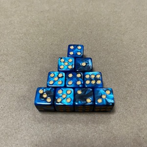 Juego de 10 dados de dos colores de plástico de 12mm con ángulo recto regular de 12 lados con esquinas cuadradas para juegos - Product Image 5