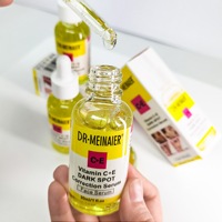 Sérum Visage Anti-Âge Éclaircissant Bio à la Vitamine C et Vitamine E, Correcteur de Taches, Marque Privée, Vente en Gros