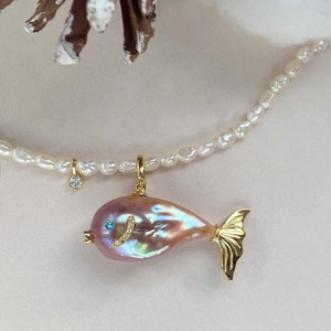 Sea World à la mode <span class=keywords><strong>poisson</strong></span> <span class=keywords><strong>rouge</strong></span> baiser <span class=keywords><strong>poisson</strong></span> clavicule chaîne collier perle naturelle grosse tête <span class=keywords><strong>poisson</strong></span> pendentif couleur préservation lien bijoux - Product Image 3