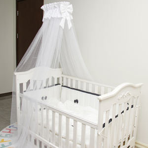 Diseño de anillo superior triangular Redes de bebé con lazo blanco para cuna con soportes de metal - Product Image 5