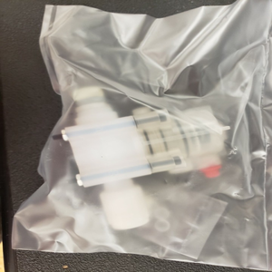 Nouveau contrôleur de programmation PLC Furon 2 voies CDV monté sur collecteur <span class=keywords><strong>Saint</strong></span>-<span class=keywords><strong>Gobain</strong></span> 1112332 - Product Image 1