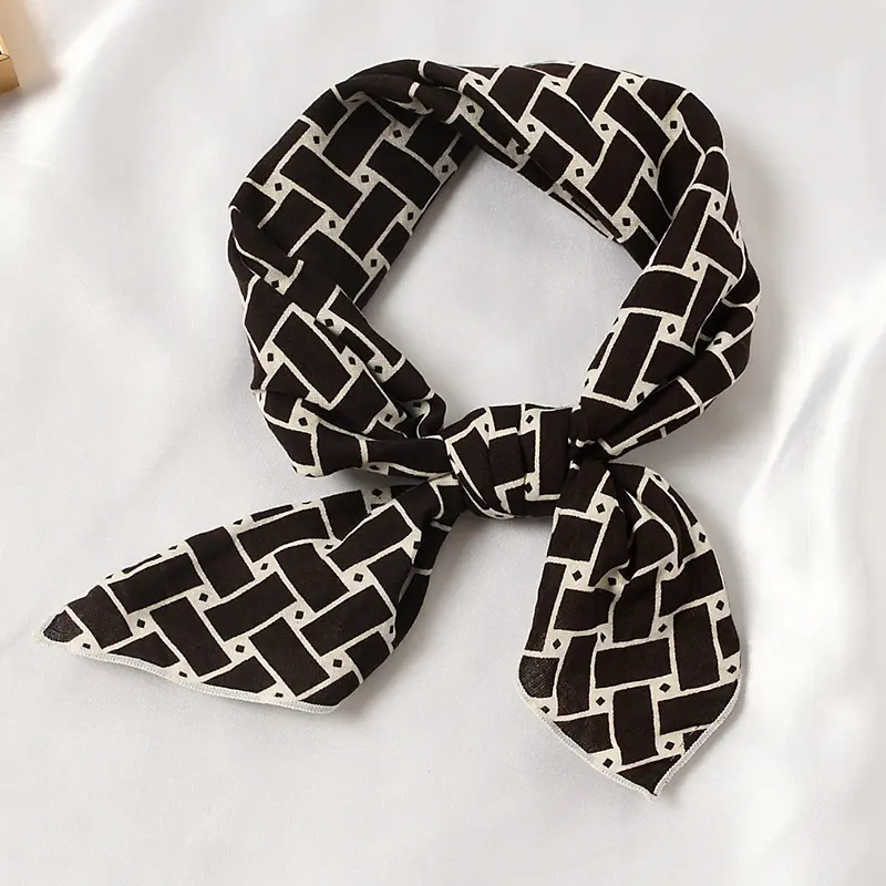 Modisches Sommer-Quadrat-Damen-Schal 55 × 55 cm Plattiert bedruckt Baumwolle Seide Taschentuch Digitaler Druck Kopftuch Großhandel