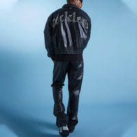 Blouson bomber personnalisé en cuir PU coupe-vent à motif uni avec fermeture éclair ornée de strass, logo personnalisé et délai de livraison d'échantillon de 7 jours pour hommes
