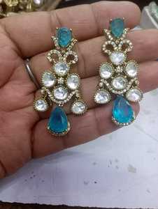 Pendiente de peso ligero de piedra Monalisa oxidada de moda para mujer acabado plateado estilo étnico joyería de moda hecha principalmente de latón - Product Image 3