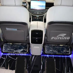 Améliorez l'intérieur des véhicules utilitaires avec des pédales électriques dédiées de luxe et une modification des sièges à deux rangées améliorant le confort et le style - Product Image 3