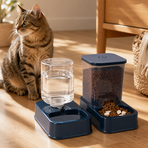 Distributeur d'eau et de nourriture portable en acier inoxydable et plastique pour chats et chiens, grande capacité, antidérapant, facile à nettoyer, vente chaude - Product Image 6