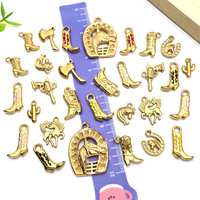 Accessoires de Collier Pendentif Cheval Pistolet Cactus Bottes Chapeau de Cowboy Western en Acier Inoxydable 316L Plaqué Or Émaillé pour Vente en Gros