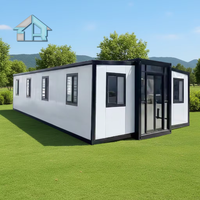 Maison préfabriquée Turquie Panneaux solaires Tiny House 20 pieds/ 40 pieds Maison conteneur extensible Maison transportable