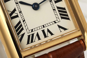 นาฬิกากลไกอัตโนมัติที่ทันสมัยและหรูหรา ตัวเรือนทรงสี่เหลี่ยม สายหนังลายจระเข้สีน้ำตาล กันน้ำ - Product Image 4