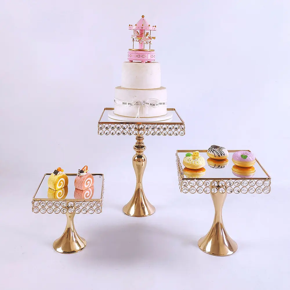 Nicro Wholesale Luxury Style Birthday Festive Party Supplies Tray Cookware Cupcake Tool Wedding Cake Dessert Stand Set