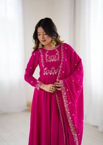 Robe Anarkali en soie Chanderi pure romaine, coupe évasée, avec pantalon et dupatta, pour femmes, disponible au meilleur prix - Product Image 6